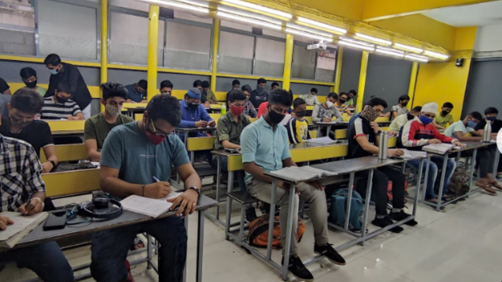 Anees Classes Pune Hero Slider - 1