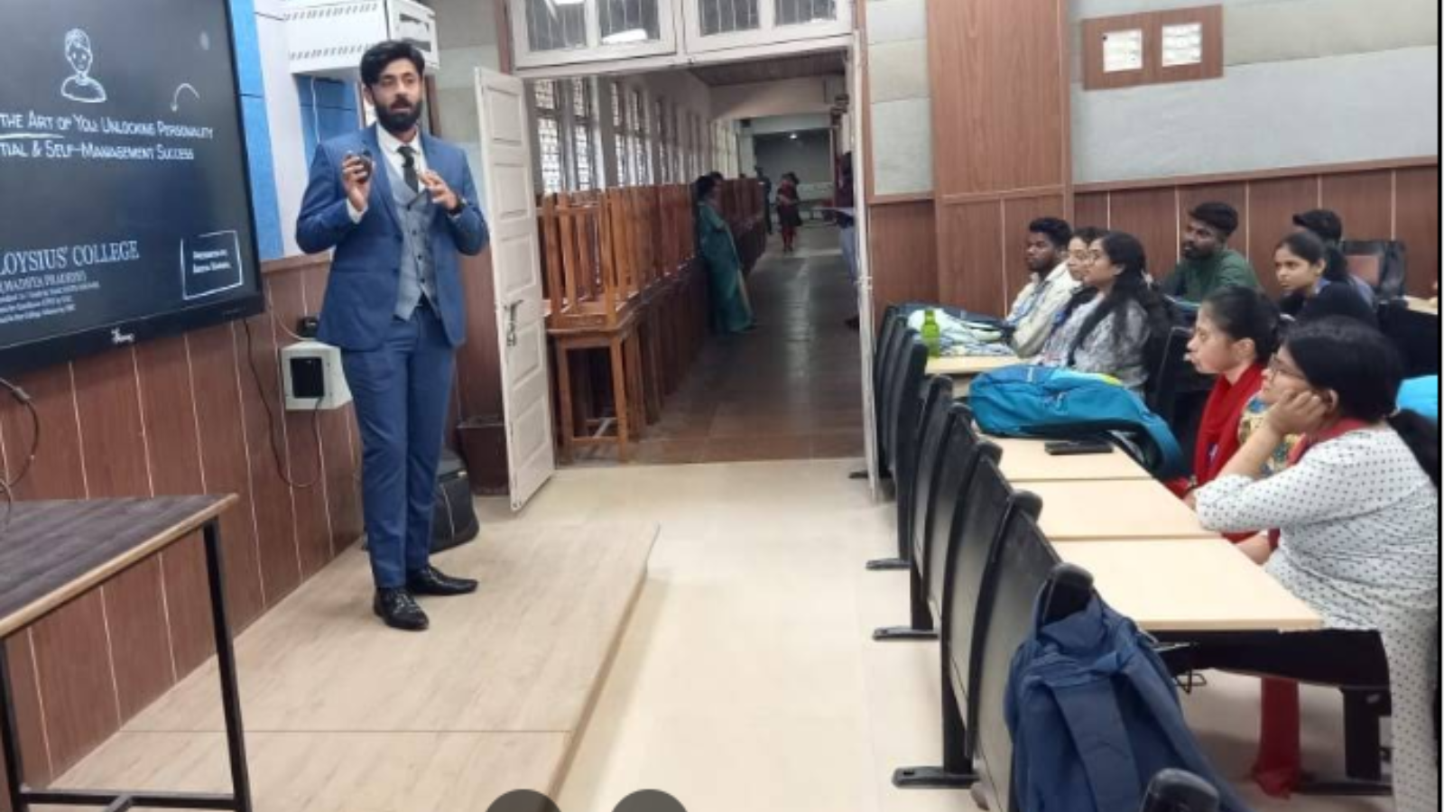 Career Launcher Jabalpur Hero Slider - 3