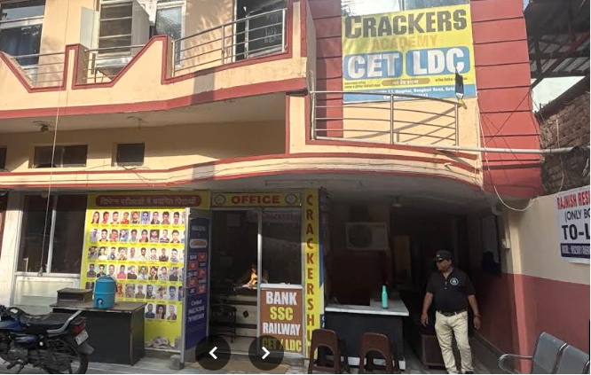 CRACKERS HUB Kota Hero Slider - 1