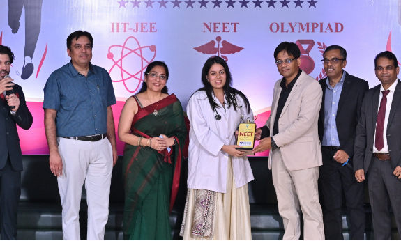 Definite Success Classes NEET JEE Foundation Bhopal Hero Slider - 1