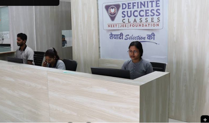 Definite Success Classes NEET JEE Foundation Bhopal Hero Slider - 2