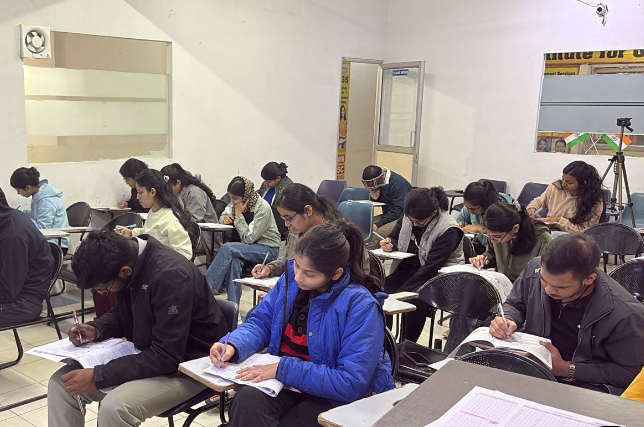IGS Institute - SSC | Police | Railway | Police | Teaching Exams Hero Slider - 3
