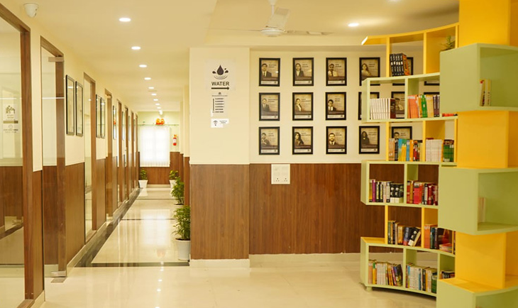 IMS Lucknow Aliganj Hero Slider - 2