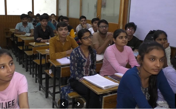 Takshila Institute Rohini Hero Slider - 2