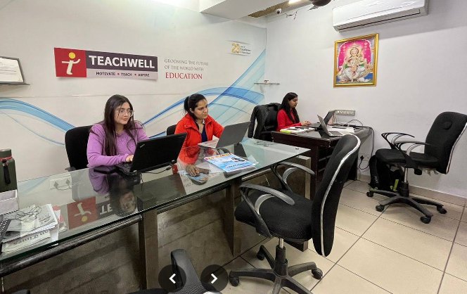 Teachwell Institute Delhi Hero Slider - 3