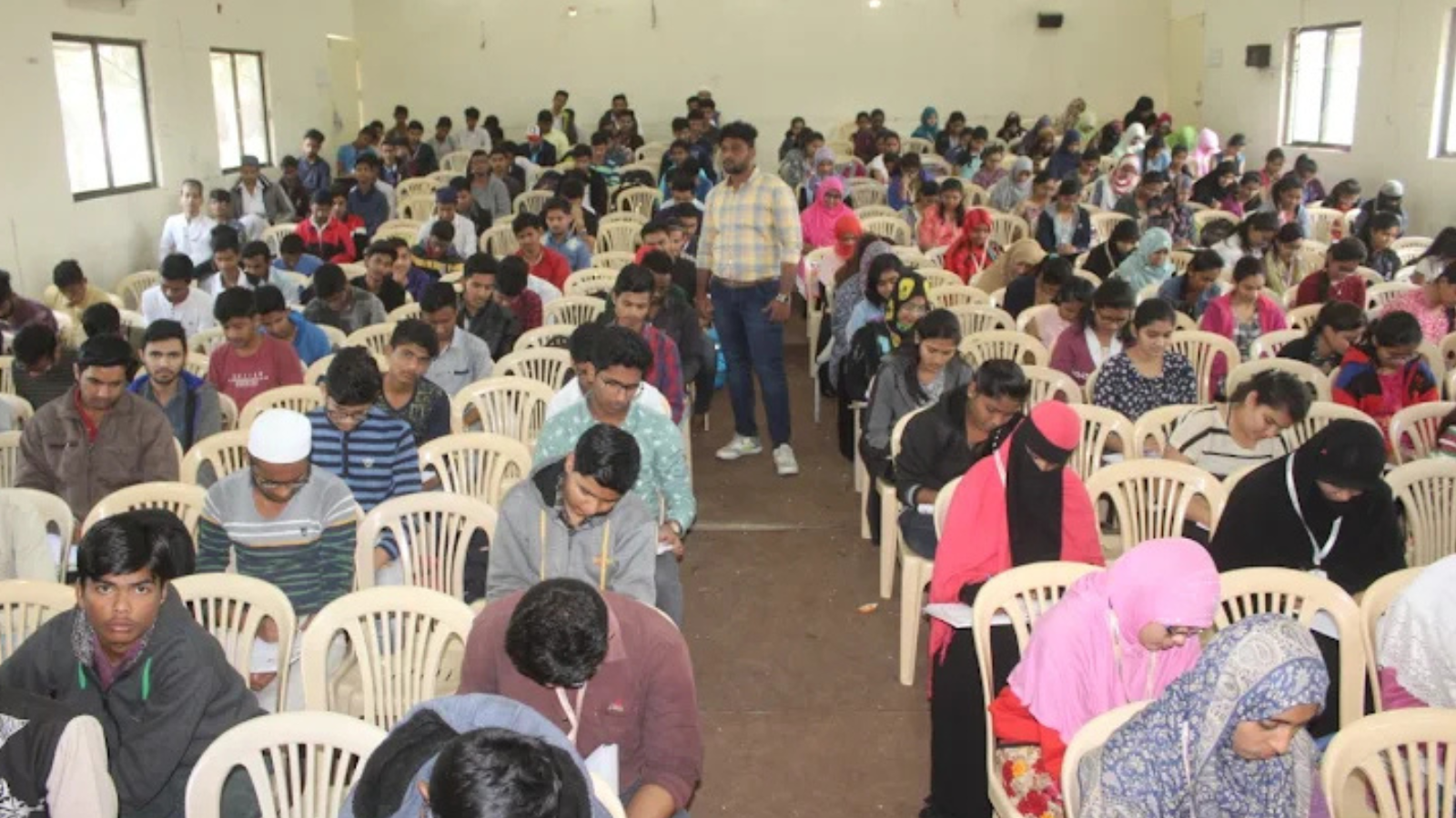 Wasim Sir's Chaudhary Coaching Classes Akola Hero Slider - 2