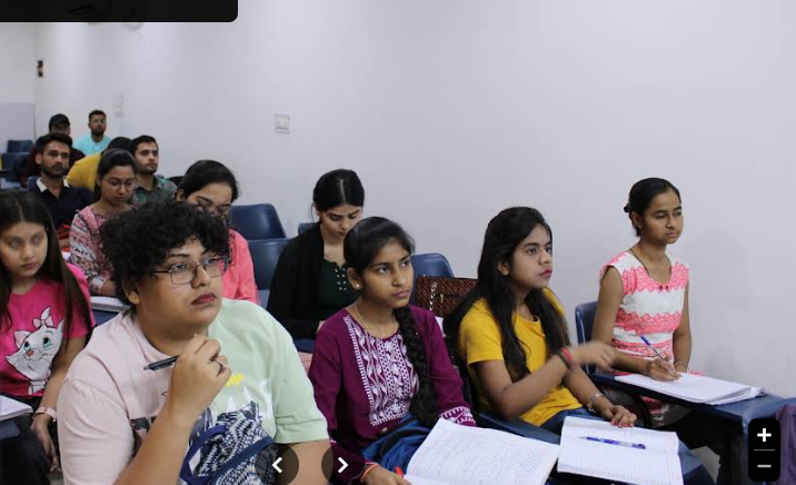 Yojna IAS Academy Noida Hero Slider - 3